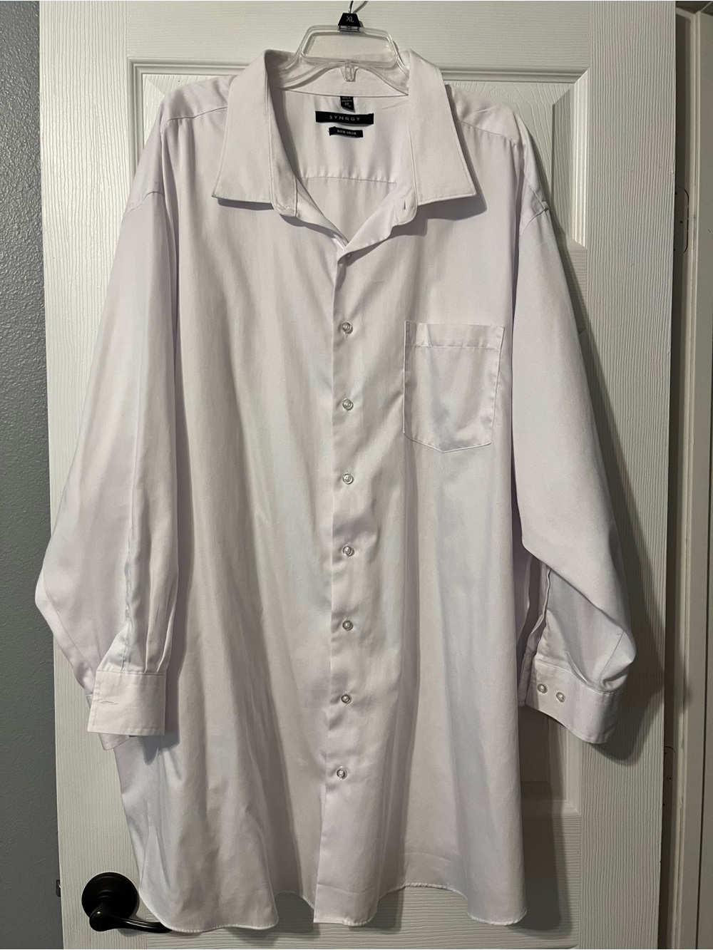 Synrgy Men’s Classic White Button-Down Dress Shirt 22/35